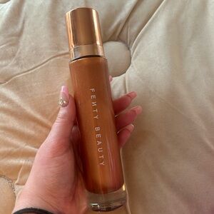 Fenty Beauty Bronze Glow Body Luminizer